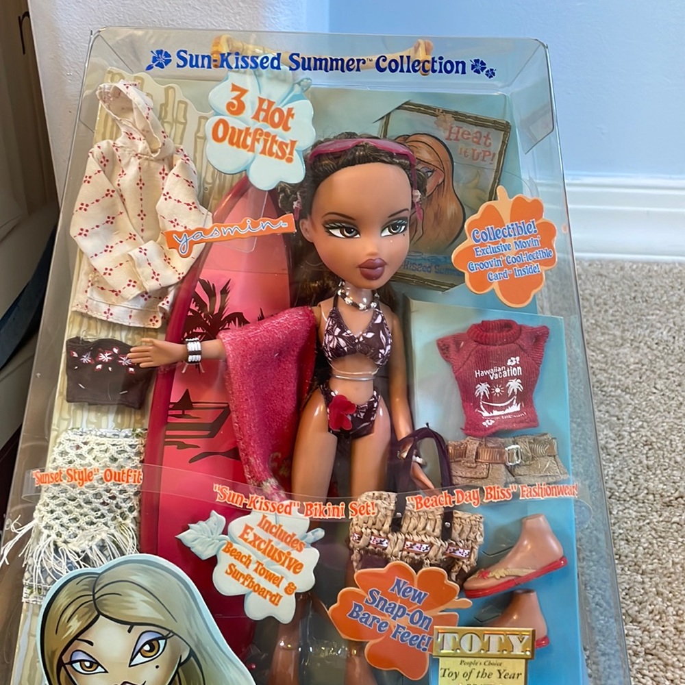 Bratz Sun-Kissed Summer Collection Yasmin doll. Never unboxed like brand new